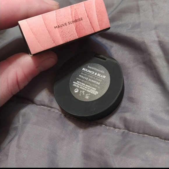 Makeup bundle - Picture 2 of 5